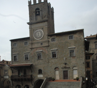 Visita Cortona con noi Hotel