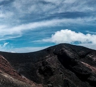 L'imponente vulcano Etna Hotel