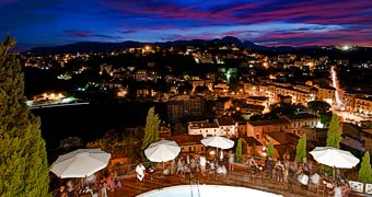 Castello Chiola Loreto Aprutino Roseto degli Abruzzi hotels